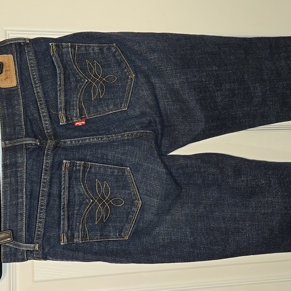 Levis 525 Staight Leg Perfect Waist Women's Blue Jeans Size 6 S/C - Picture 1 of 11